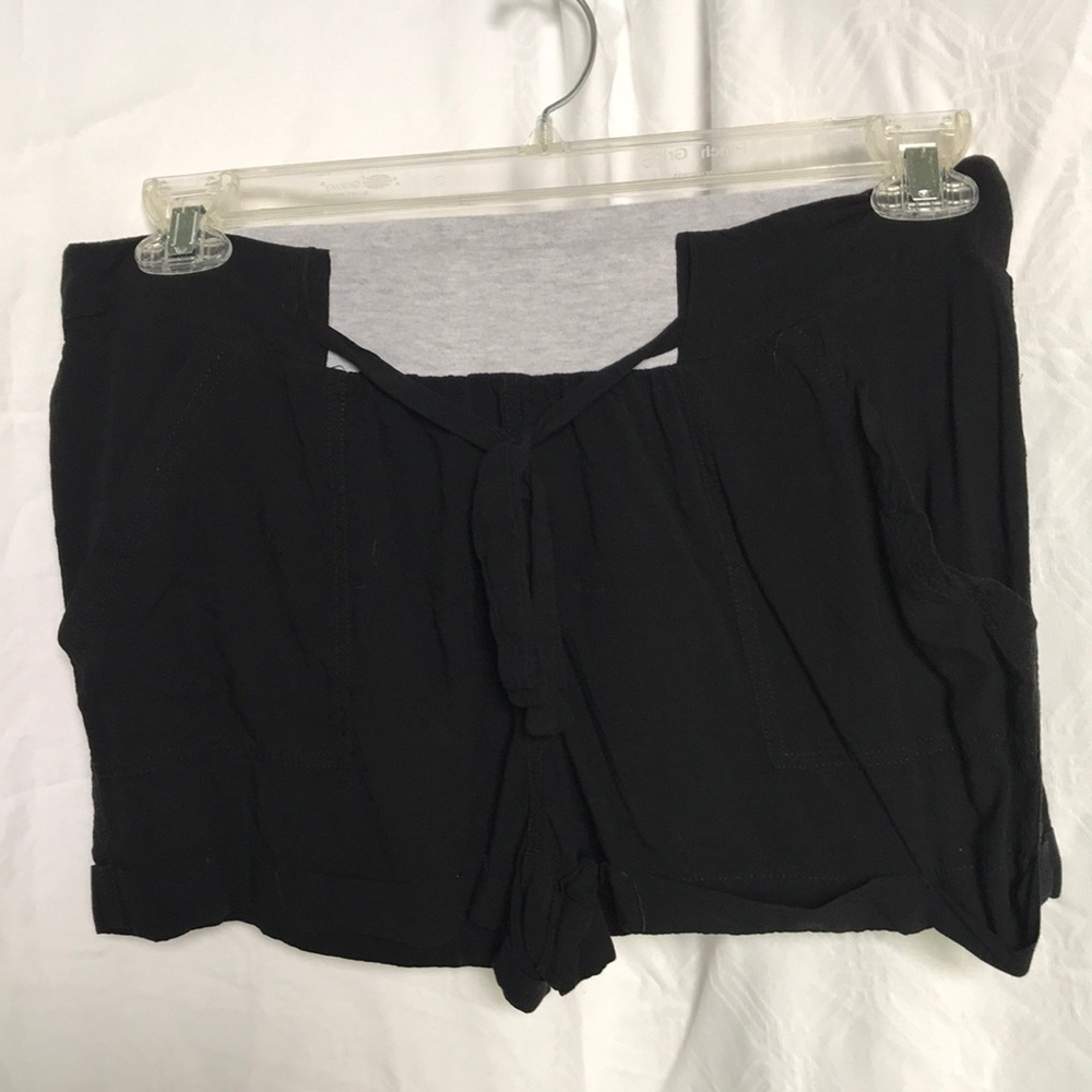 Black pocket shorts